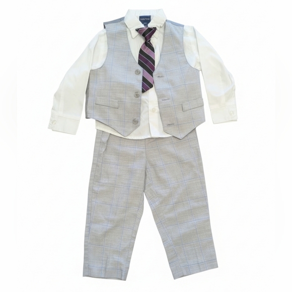 🖤 Nautica Gray Plaid Vest with Pink and Black Tie - Picture 1 of 3